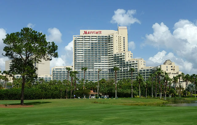 Marriott International to buy Starwood Hotels & Resorts